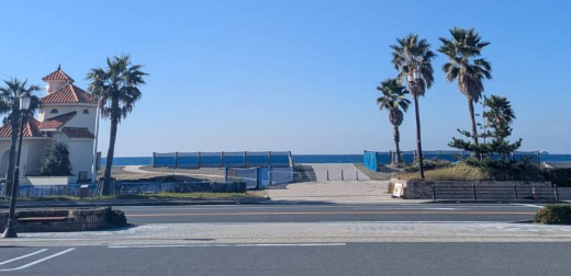 千葉県館山市での風俗営業1号許可の事例（客室内に大きな柱が複数あるケース）